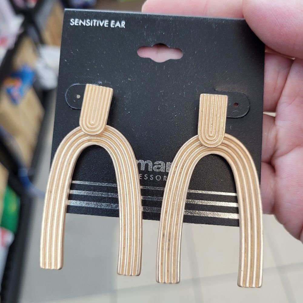 Brand New Gold Funny Shape Earrings